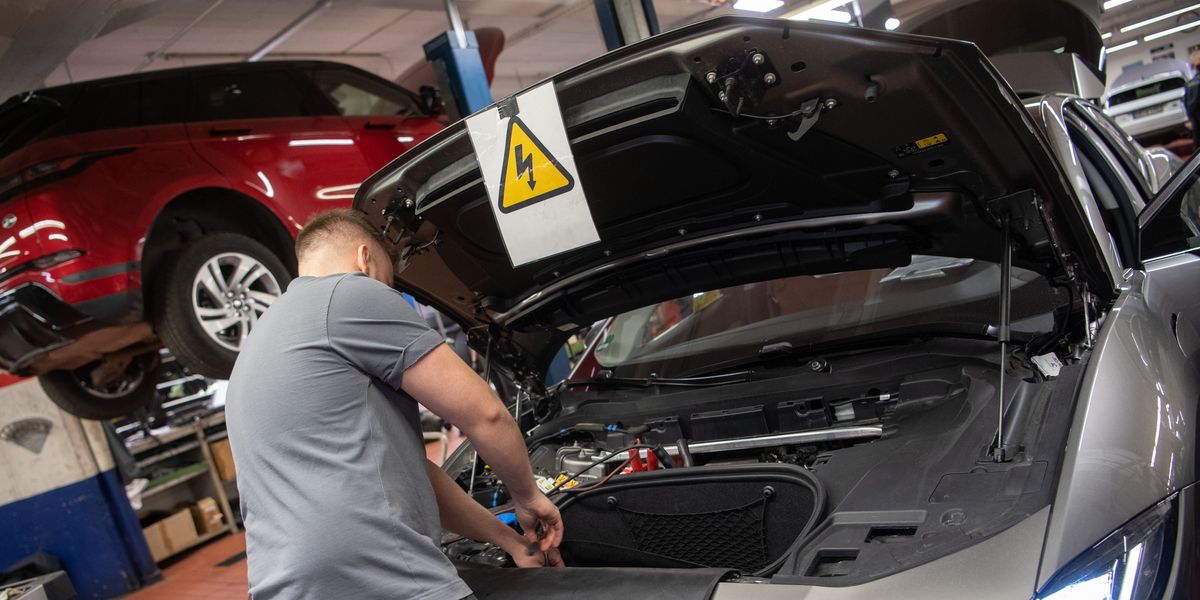 Electric Car Maintenance Everything You Need to Know Hot SR22