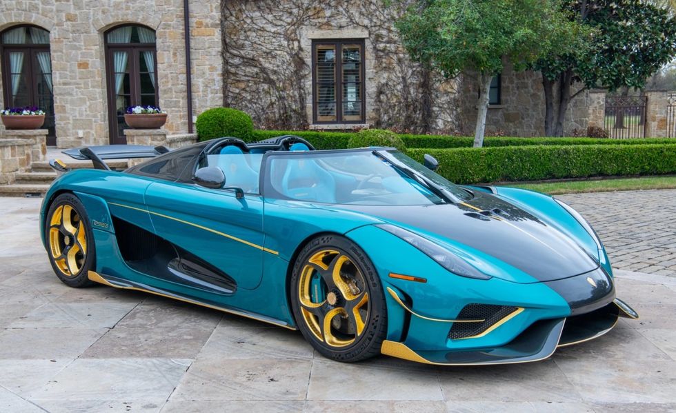 2021 Koenigsegg Regera front three-quarter view 2021 koenigsegg regera front threequarter view
